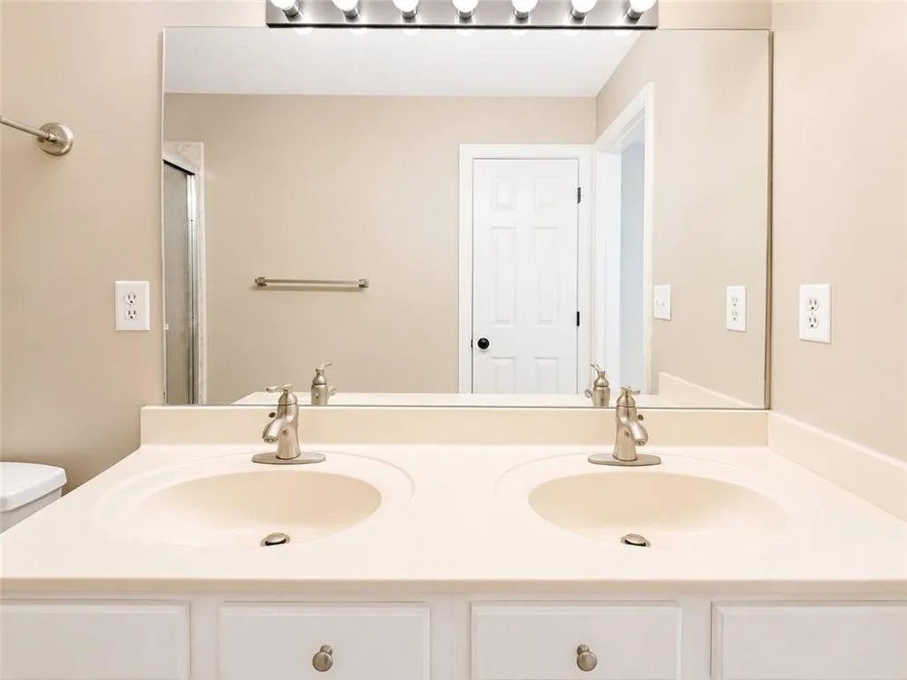 535 Arncliffe Court Johns Creek, GA 30005