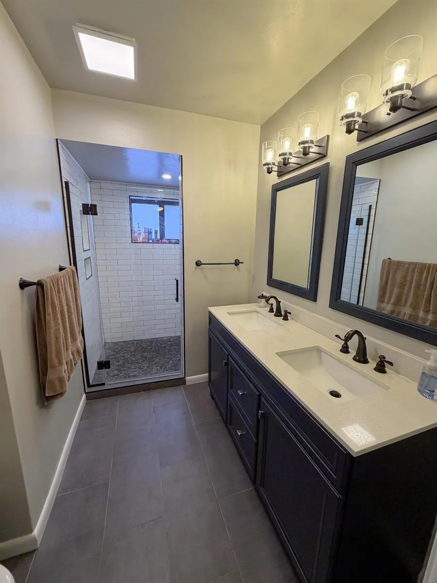 820 NW 73rd Terrace Plantation, FL 33317
