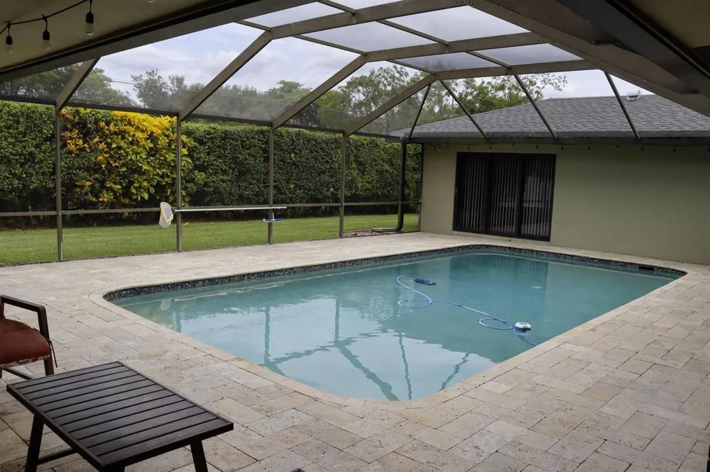 820 NW 73rd Terrace Plantation, FL 33317