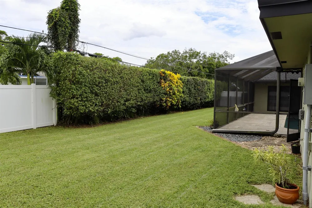 820 NW 73rd Terrace Plantation, FL 33317