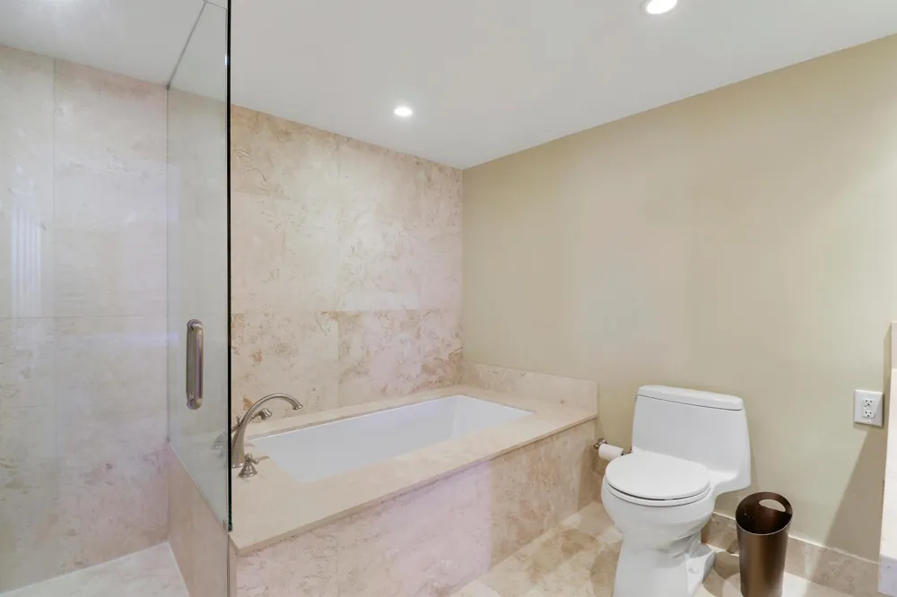 5510 OCEAN DRIVE #4C Singer Island, FL 33404