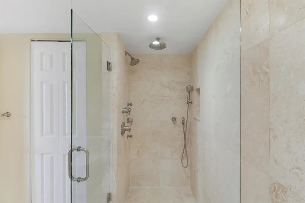 5510 OCEAN DRIVE #4C Singer Island, FL 33404