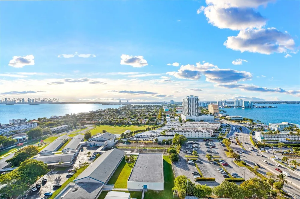 7601 E Treasure Dr #2203 North Bay Village, FL 33141