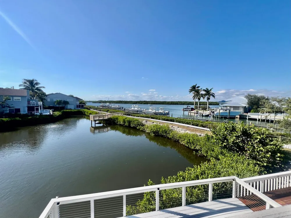 2486 Harbour Cove Drive Hutchinson Island, FL 34949