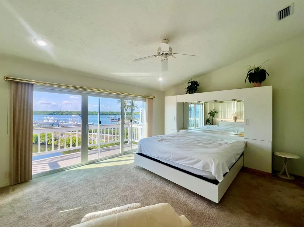 2486 Harbour Cove Drive Hutchinson Island, FL 34949