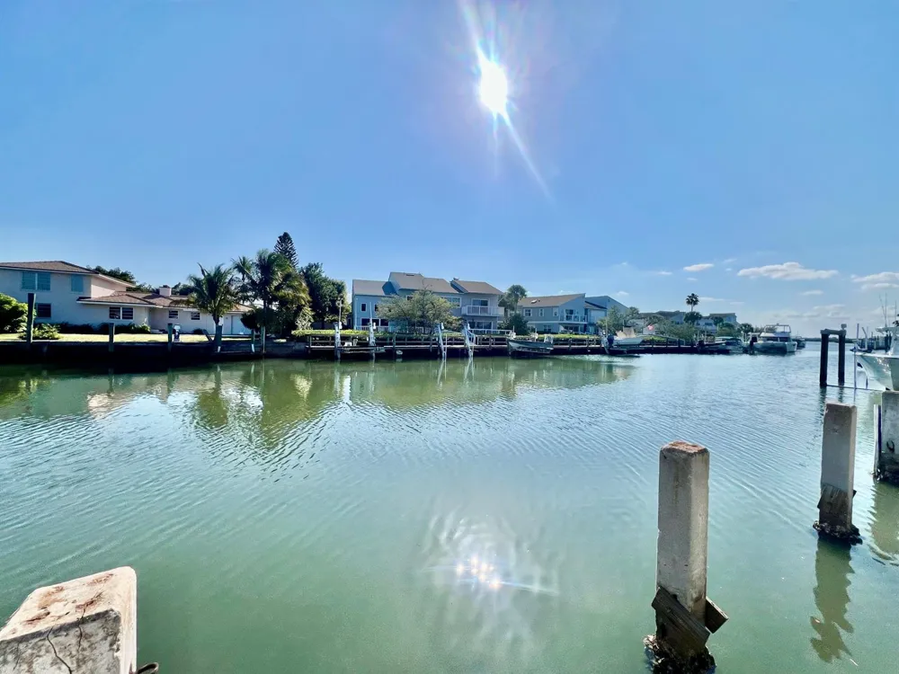 2486 Harbour Cove Drive Hutchinson Island, FL 34949