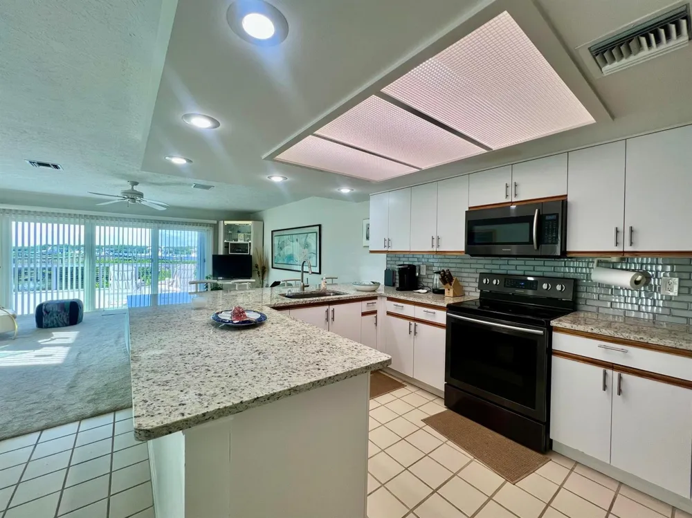 2486 Harbour Cove Drive Hutchinson Island, FL 34949