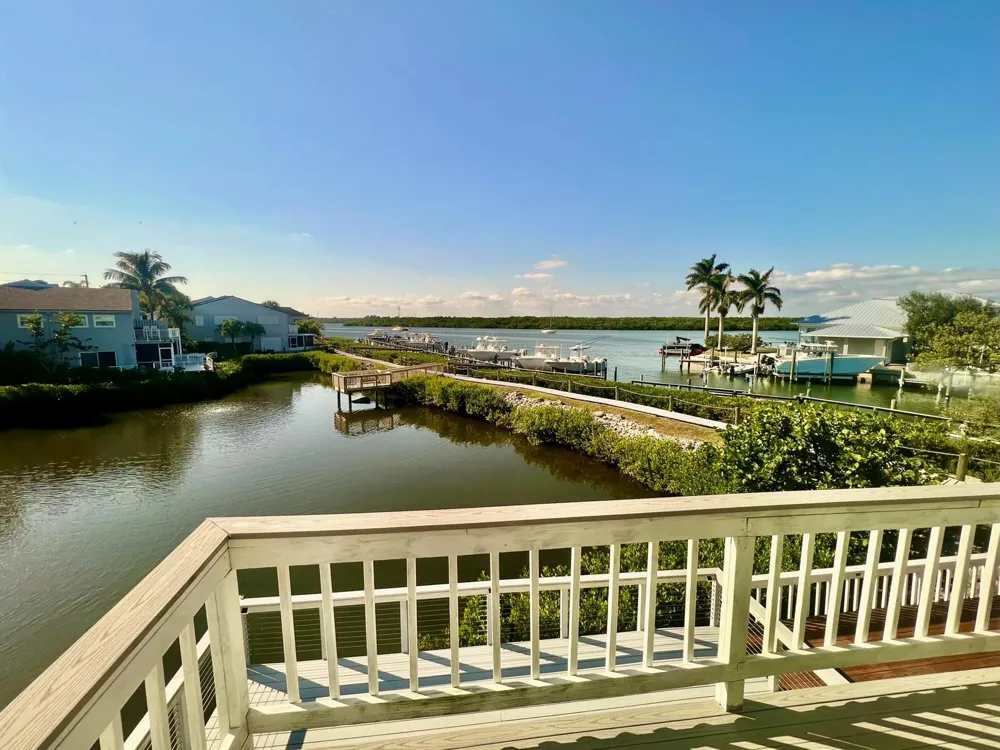 2486 Harbour Cove Drive Hutchinson Island, FL 34949