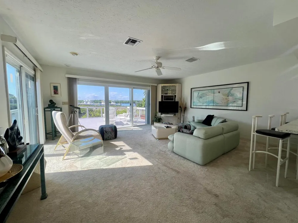 2486 Harbour Cove Drive Hutchinson Island, FL 34949