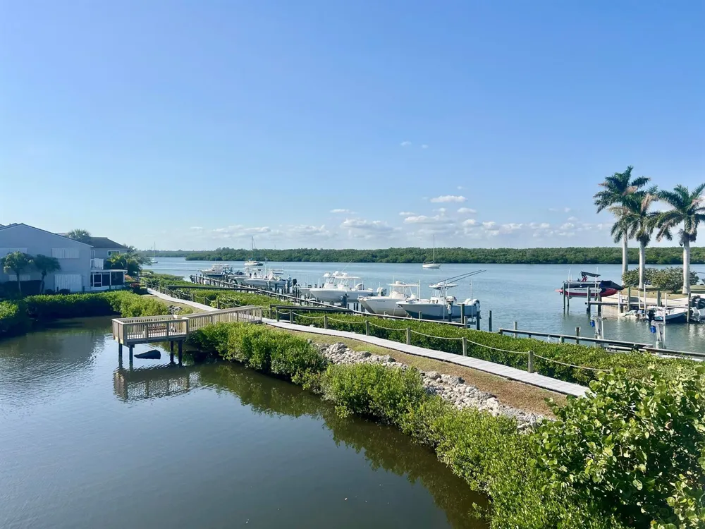 2486 Harbour Cove Drive Hutchinson Island, FL 34949