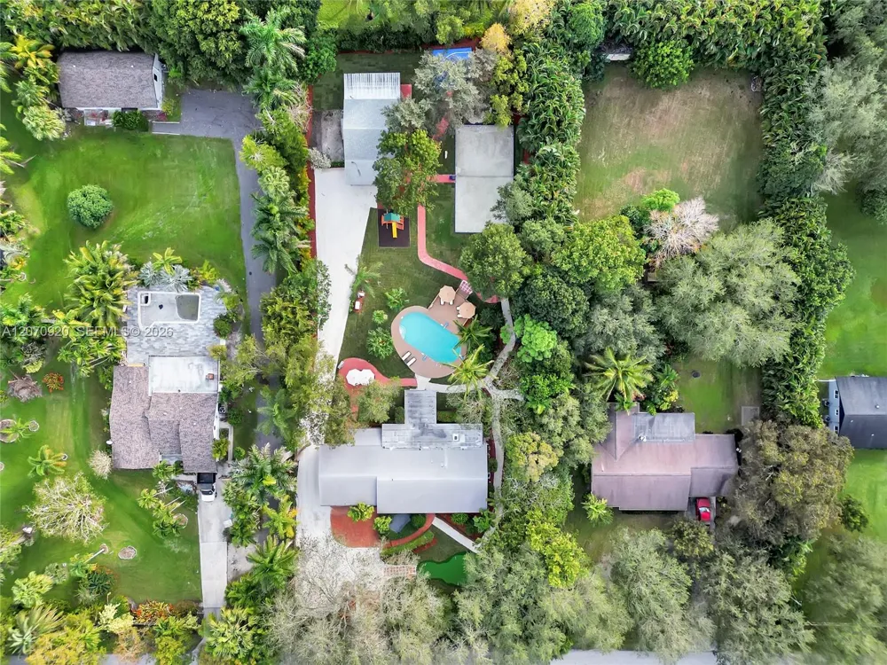 14330 SW 20th St Davie, FL 33325