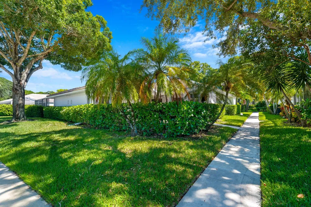 2301 PIN OAK COURT Palm Beach Gardens, FL 33410