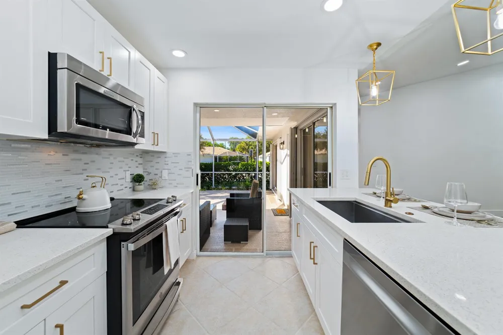 2301 PIN OAK COURT Palm Beach Gardens, FL 33410
