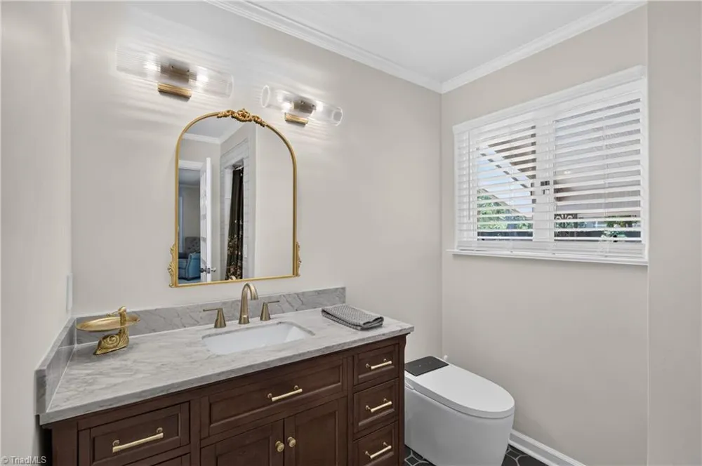 1941 Oak Drive Asheboro, NC 27205