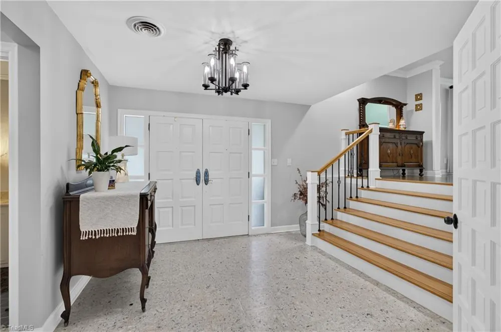 1941 Oak Drive Asheboro, NC 27205