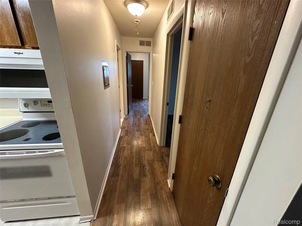 1459 E Chateau Vert Street E #H Ypsilanti Charter Township, MI 48197
