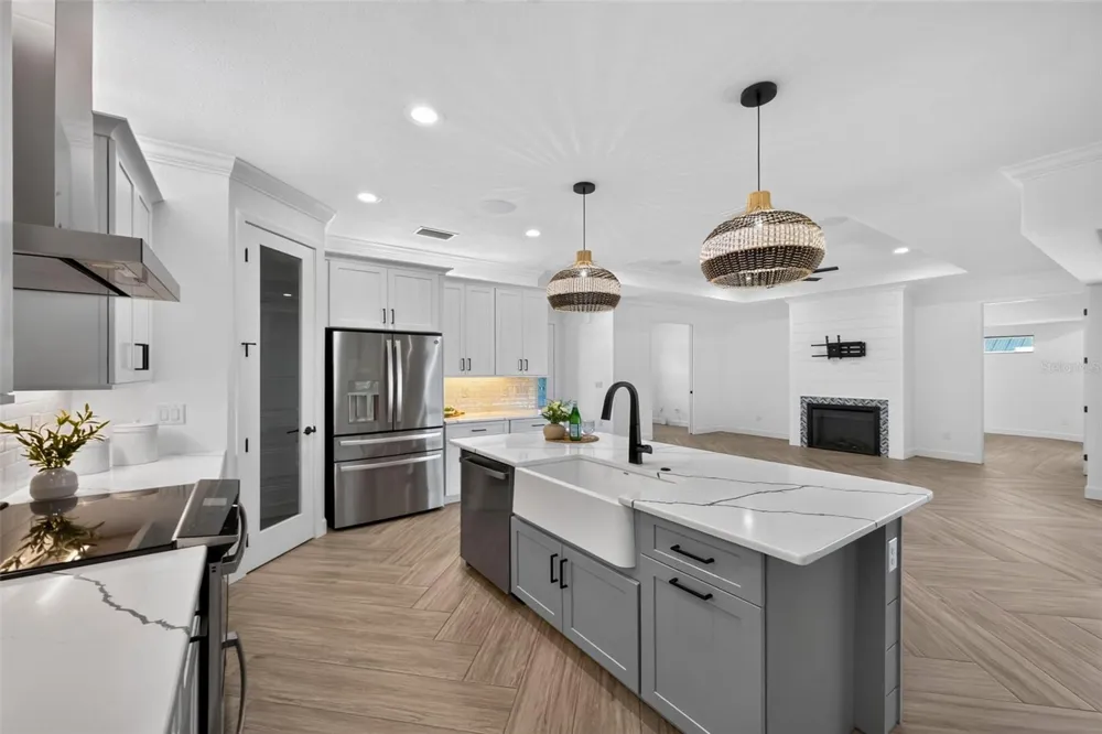 96 PAR VIEW ROAD Rotonda West, FL 33947