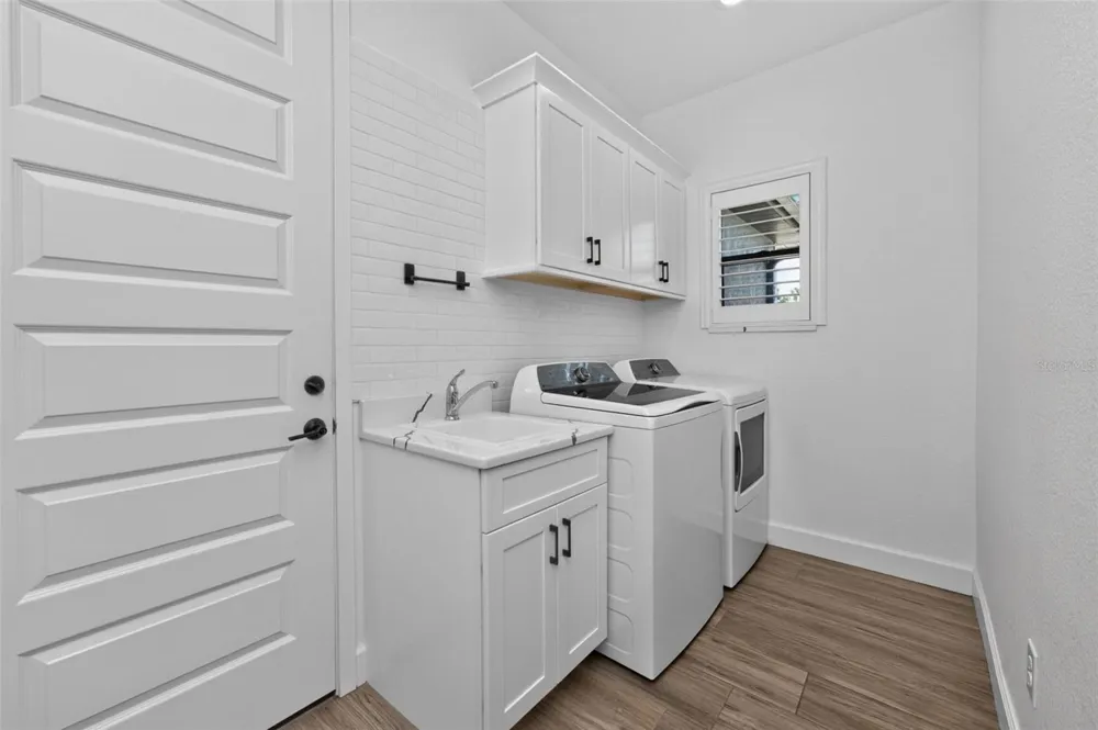 96 PAR VIEW ROAD Rotonda West, FL 33947