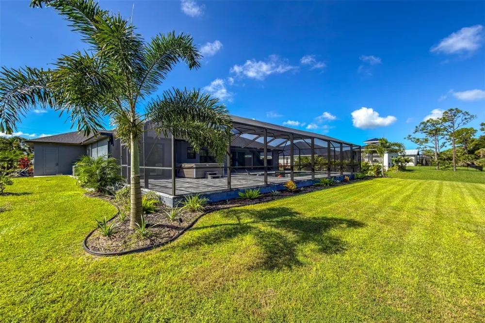 96 PAR VIEW ROAD Rotonda West, FL 33947
