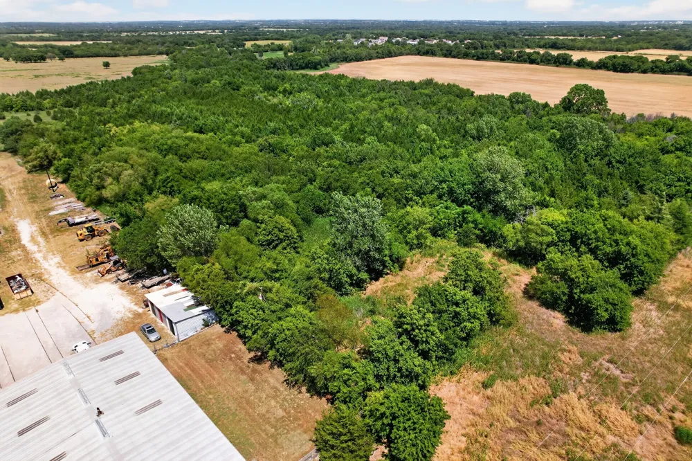 16831 State Highway 56 Southmayd, TX 75092