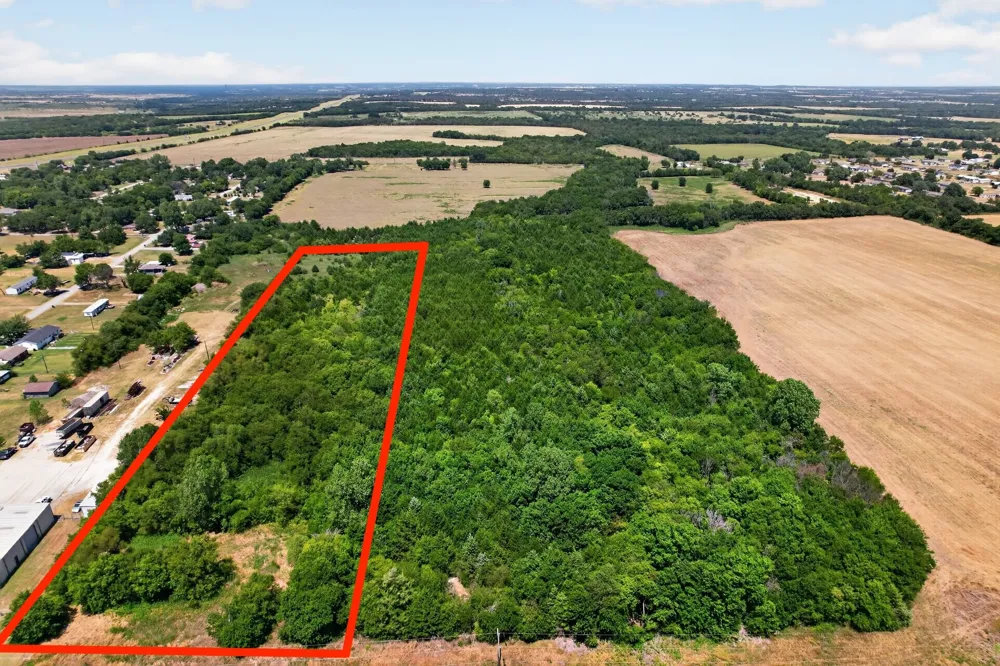 16831 State Highway 56 Southmayd, TX 75092