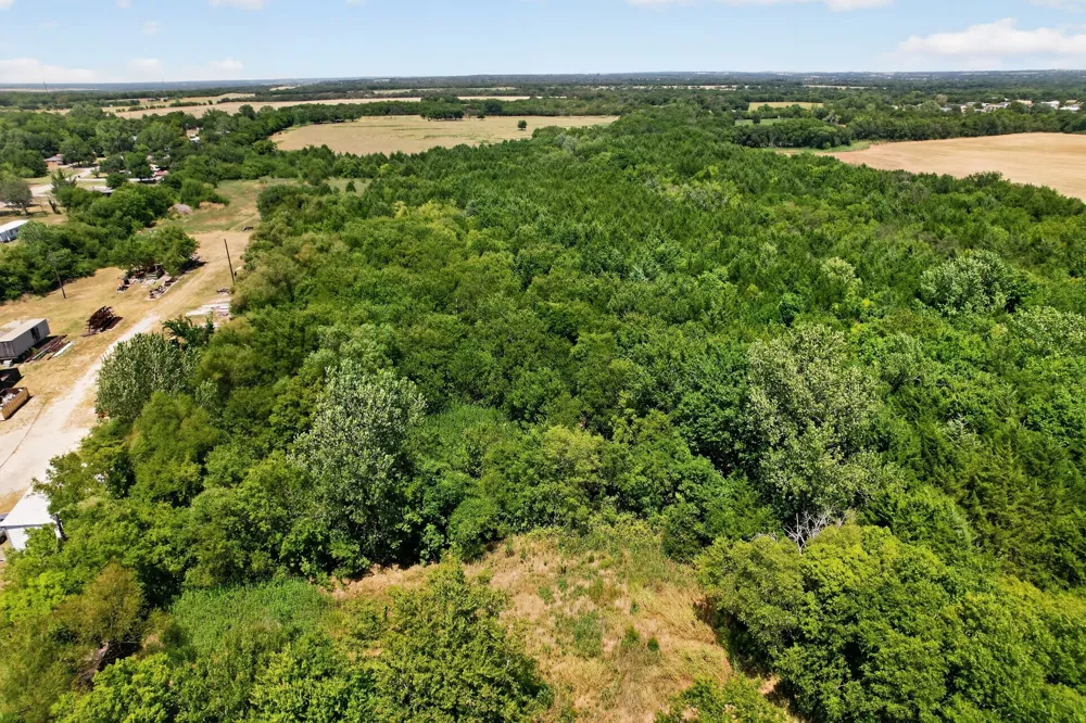 16831 State Highway 56 Southmayd, TX 75092
