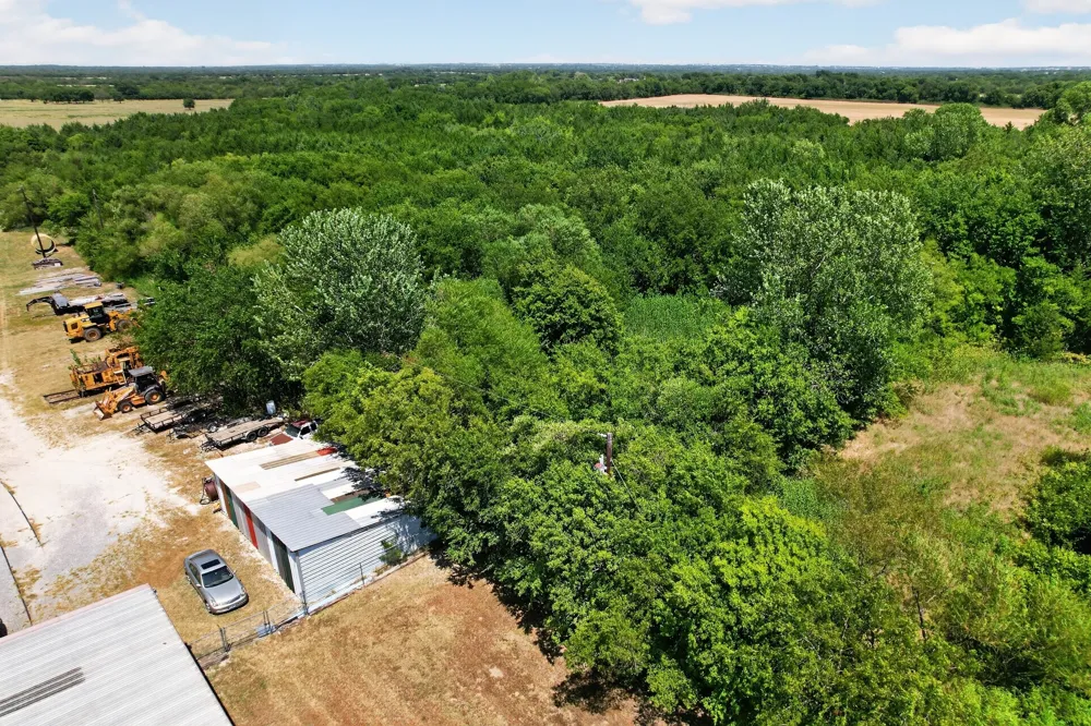 16831 State Highway 56 Southmayd, TX 75092