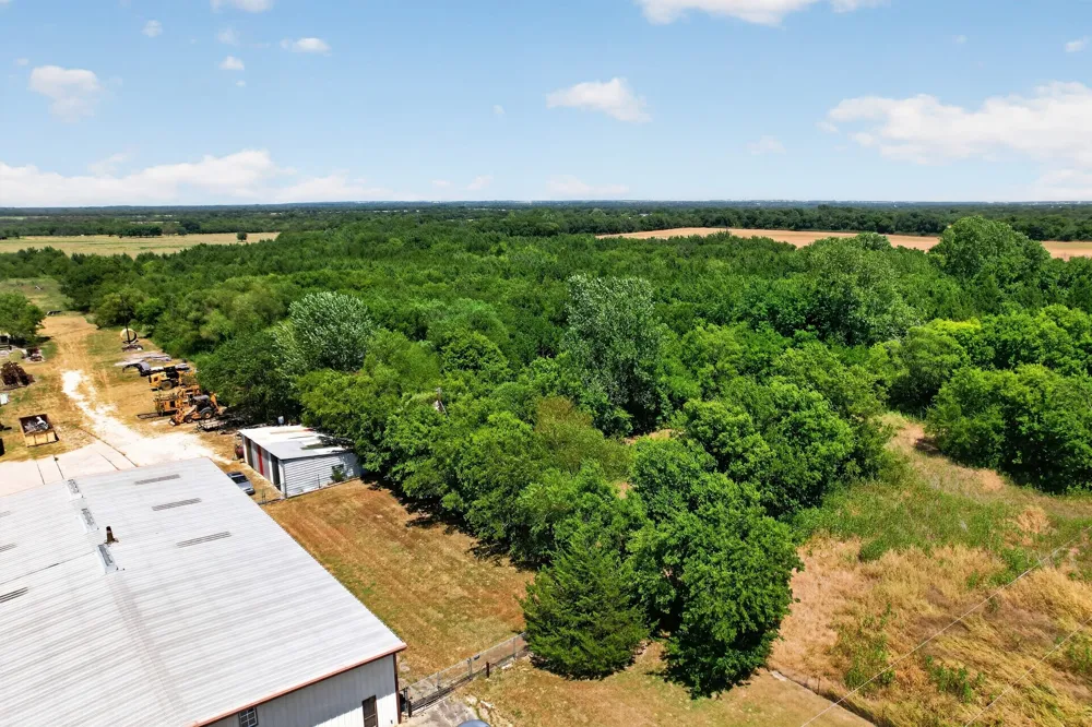 16831 State Highway 56 Southmayd, TX 75092