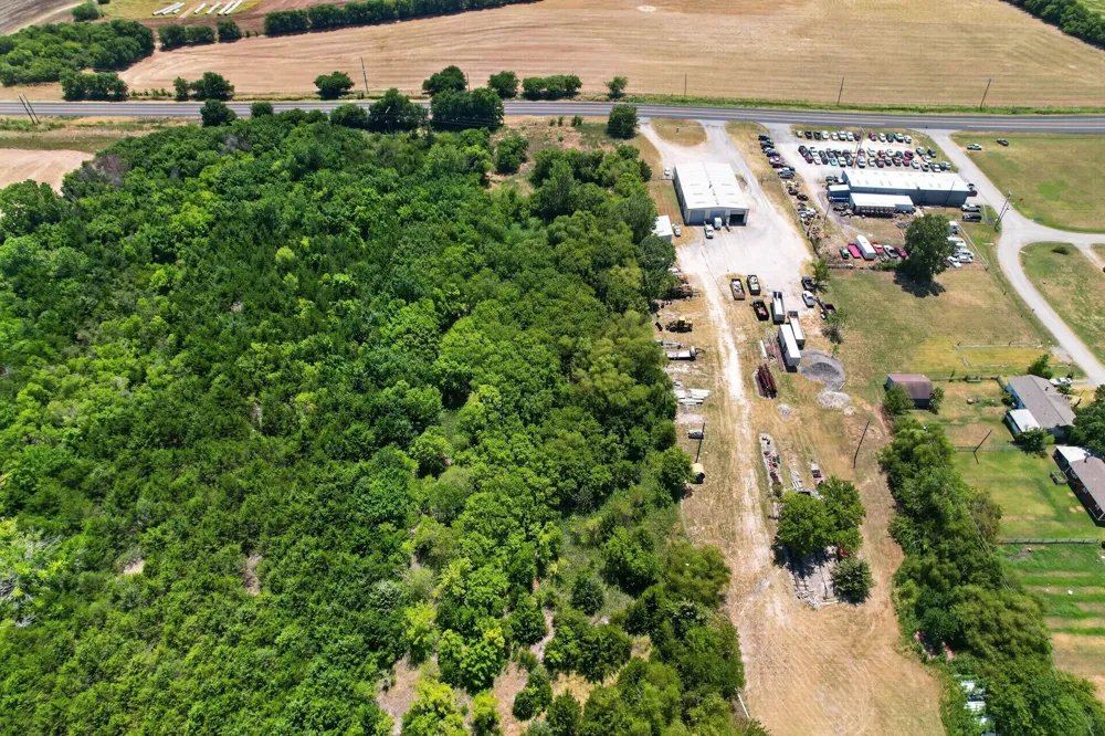 16831 State Highway 56 Southmayd, TX 75092
