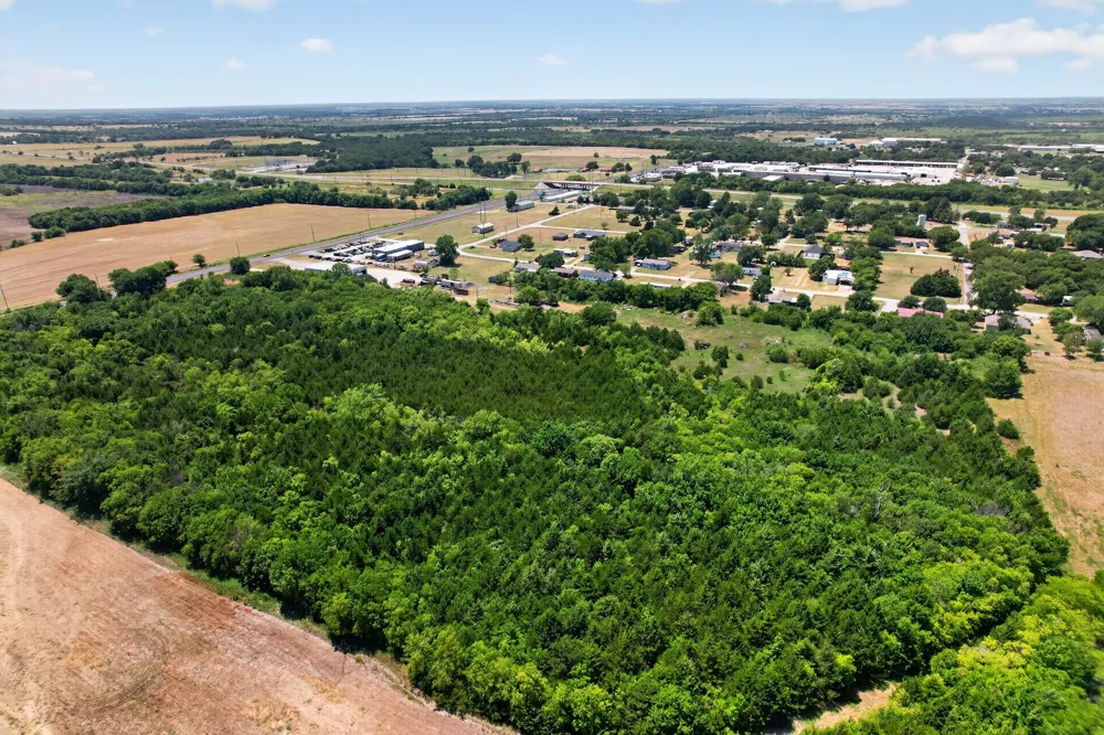 16831 State Highway 56 Southmayd, TX 75092