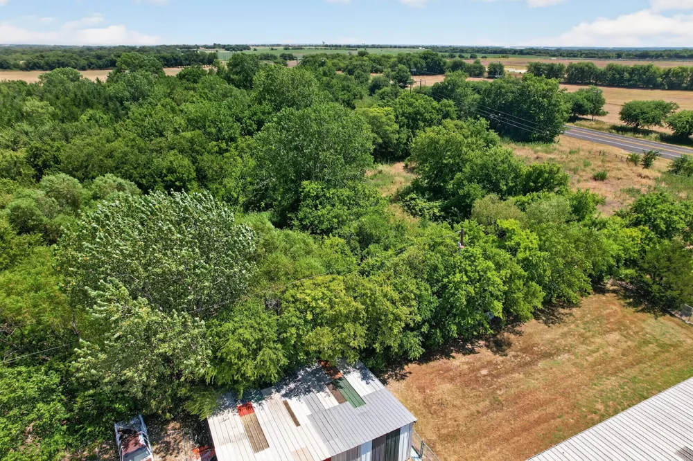 16831 State Highway 56 Southmayd, TX 75092