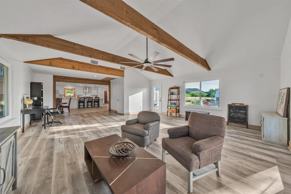 4080 Pleasant Valley Road Mineral Wells, TX 76067