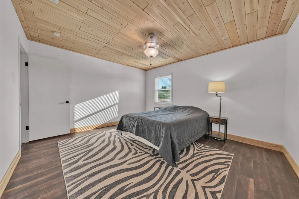 4080 Pleasant Valley Road Mineral Wells, TX 76067