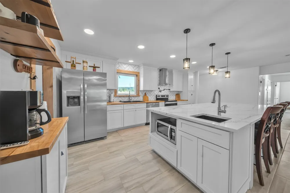 4080 Pleasant Valley Road Mineral Wells, TX 76067