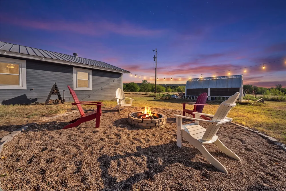 4080 Pleasant Valley Road Mineral Wells, TX 76067