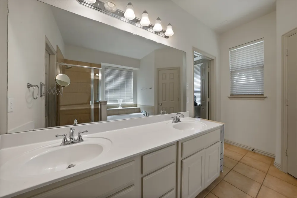 10232 Olivia Drive McKinney, TX 75072
