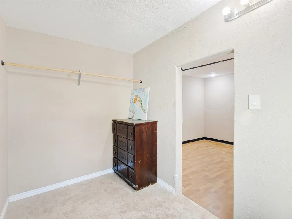 2618 NW 23rd Street Fort Worth, TX 76106