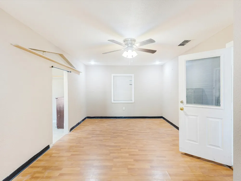 2618 NW 23rd Street Fort Worth, TX 76106