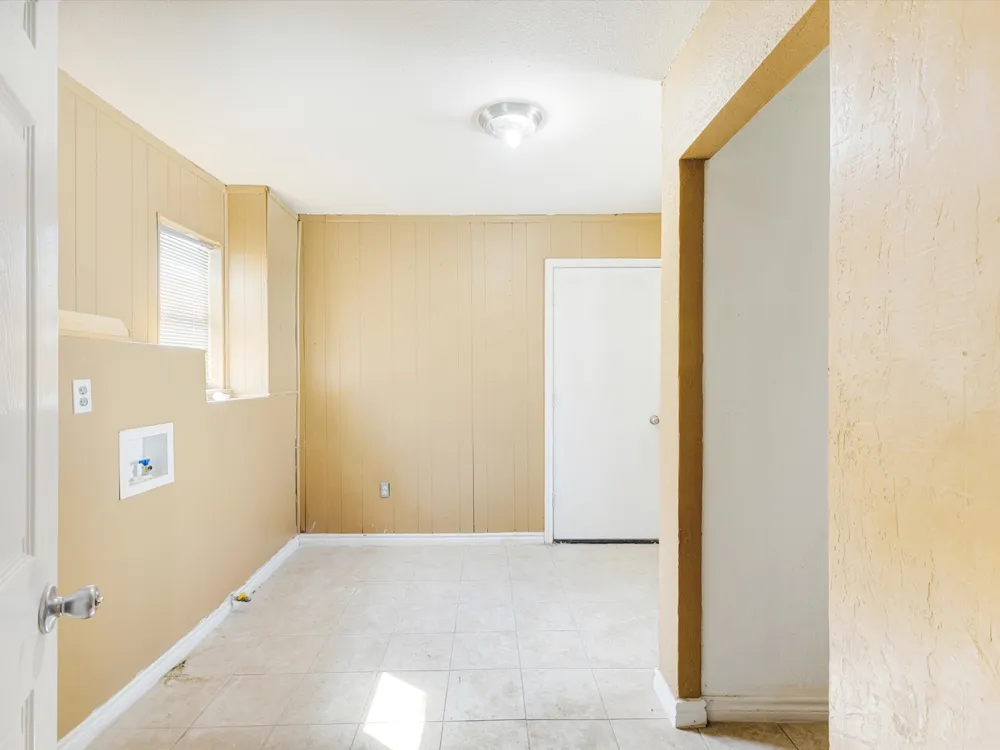 2618 NW 23rd Street Fort Worth, TX 76106