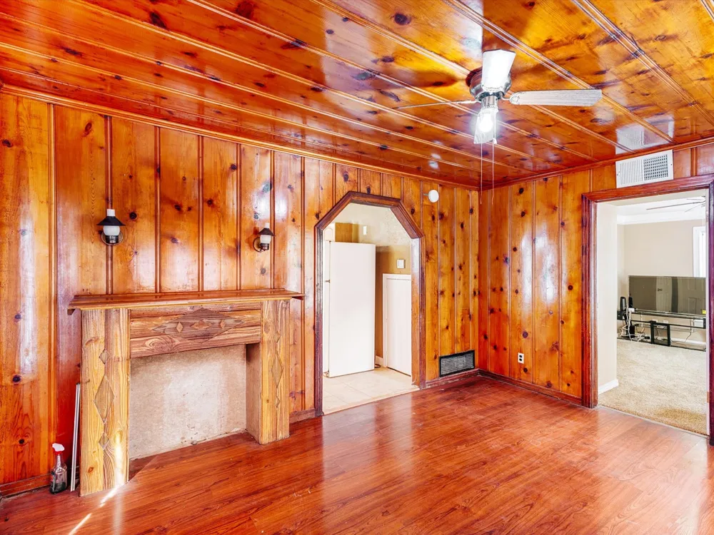 2618 NW 23rd Street Fort Worth, TX 76106