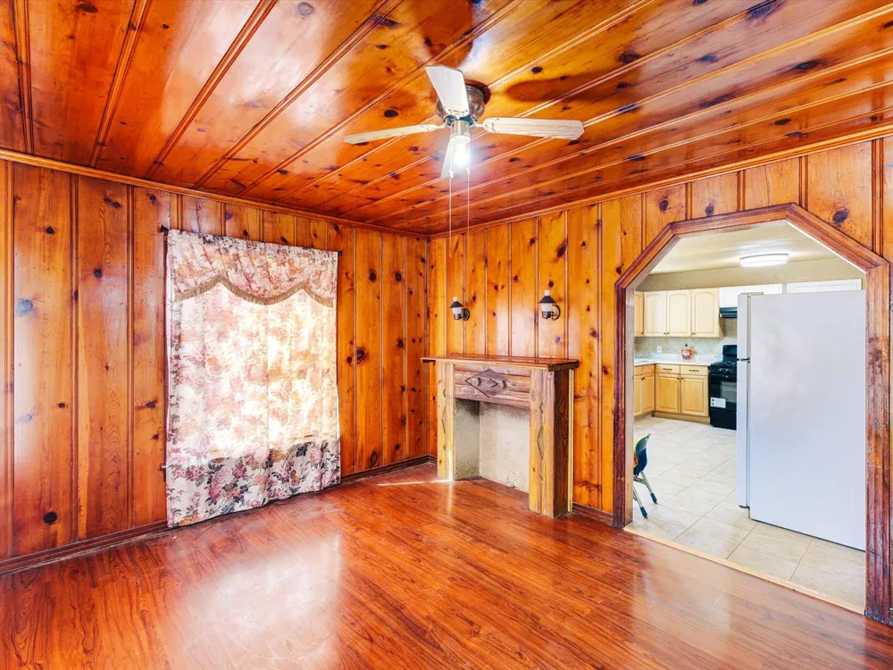 2618 NW 23rd Street Fort Worth, TX 76106