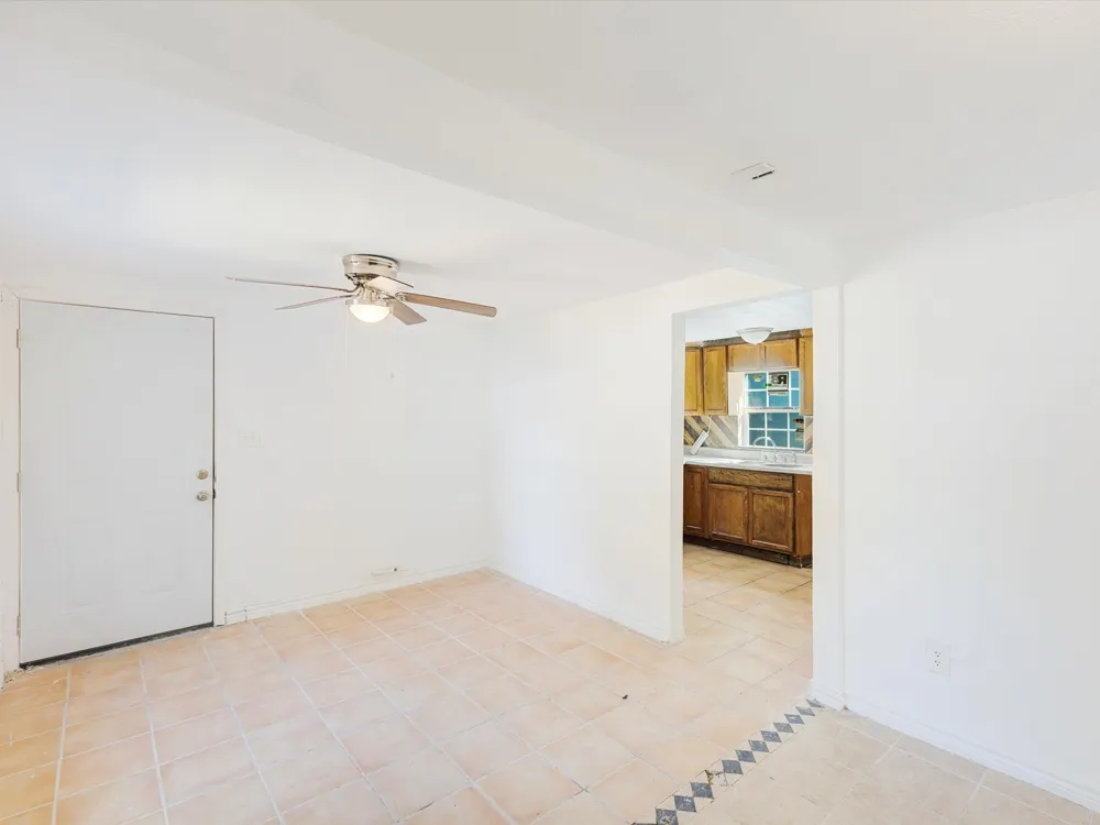 2618 NW 23rd Street Fort Worth, TX 76106