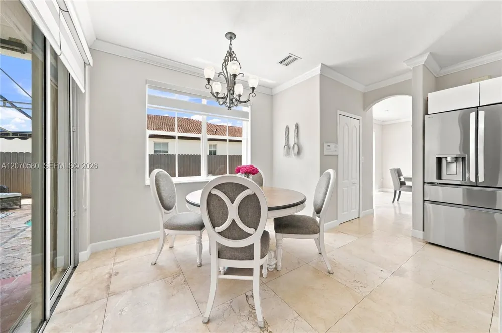 15154 SW 20th Ln Miami, FL 33185