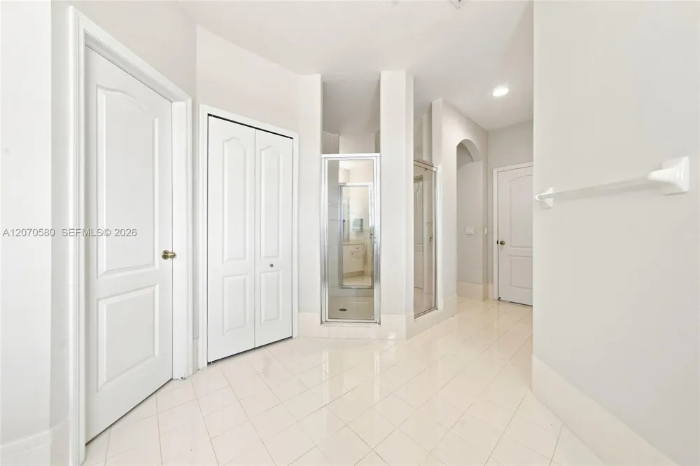 15154 SW 20th Ln Miami, FL 33185