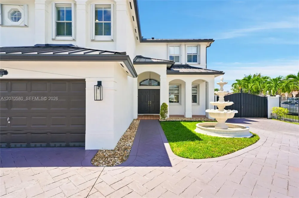 15154 SW 20th Ln Miami, FL 33185