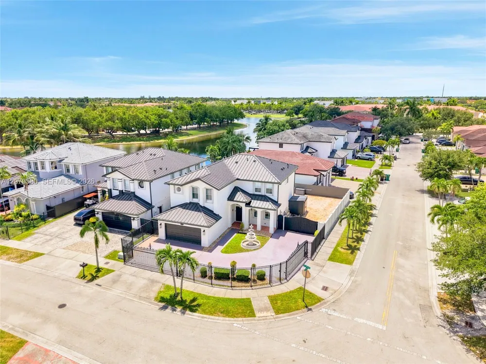 15154 SW 20th Ln Miami, FL 33185
