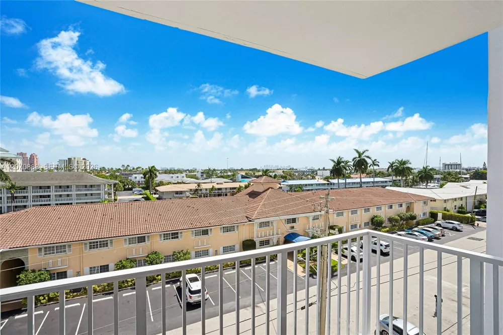 2881 NE 33rd Ct #5G Fort Lauderdale, FL 33306