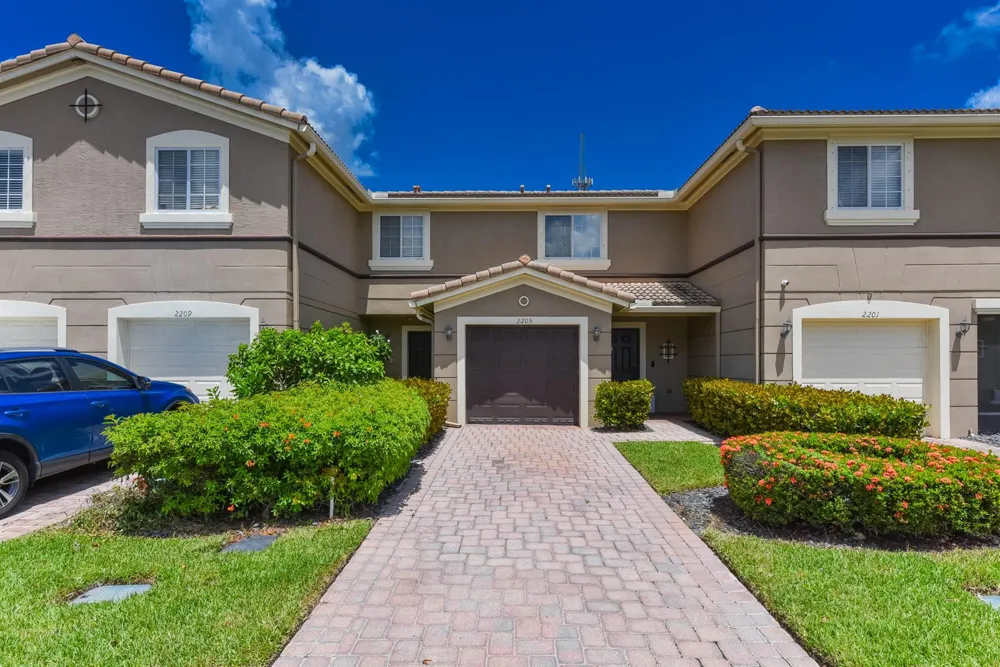2205 SW MARSHFIELD COURT #2205 Port St. Lucie, FL 34953