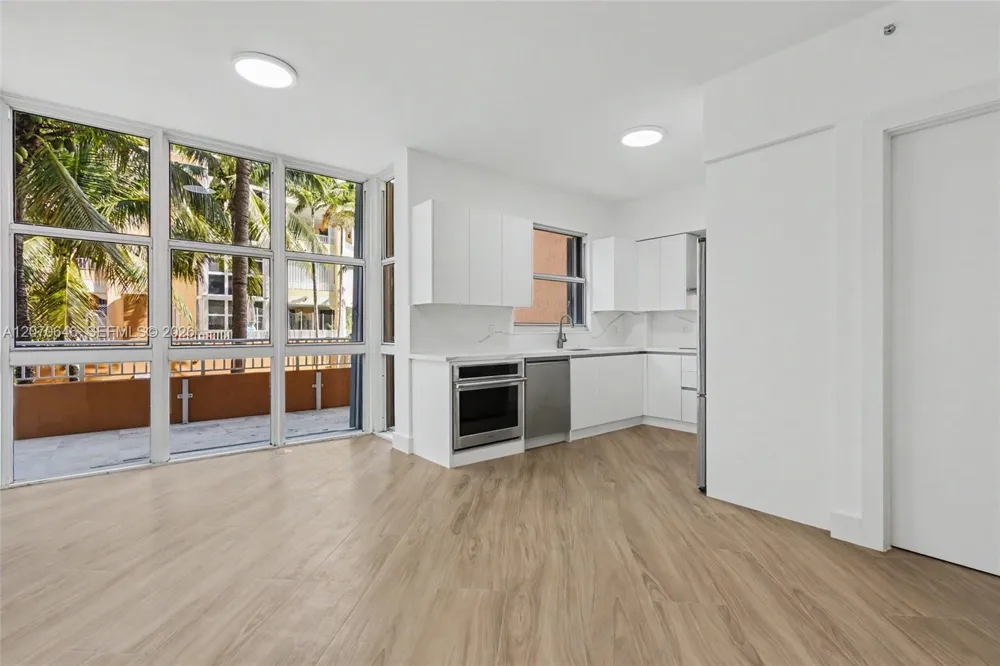 731 Crandon Blvd #208 Key Biscayne, FL 33149