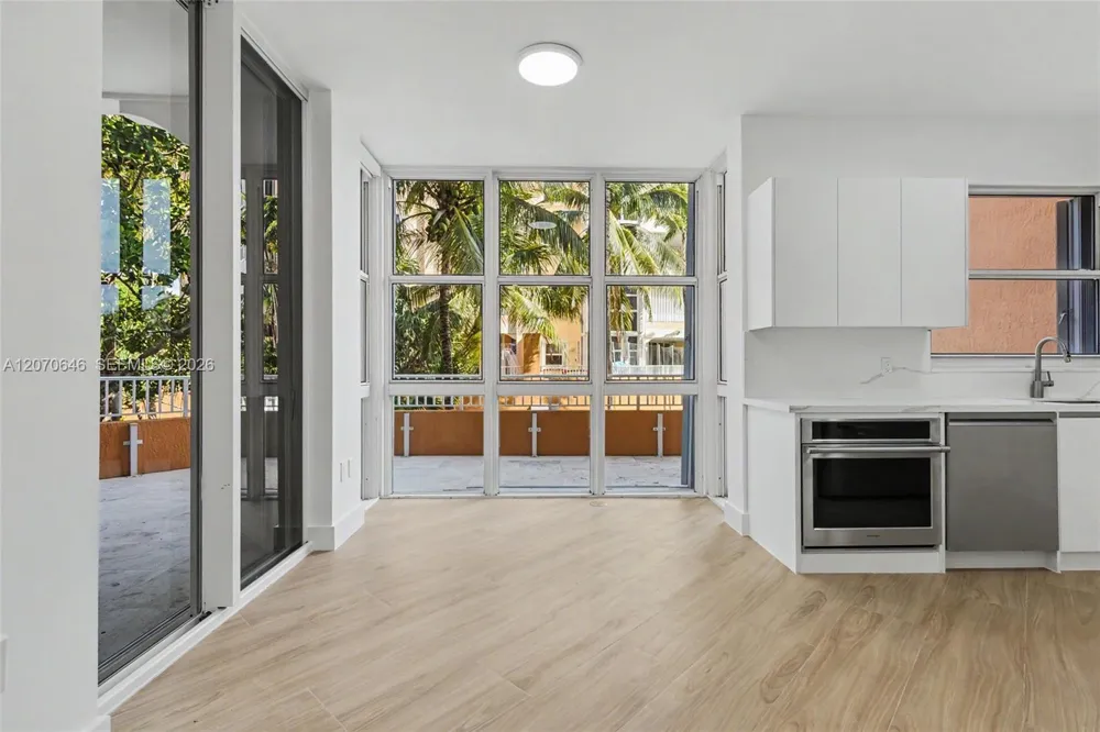 731 Crandon Blvd #208 Key Biscayne, FL 33149